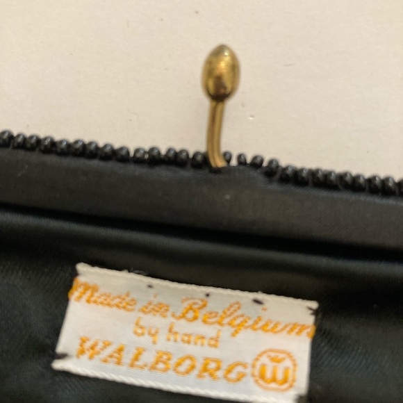 Vintage Walborg beaded clutch with kiss lock - Picture 6 of 8